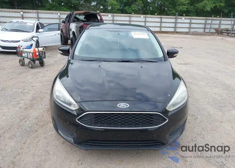 2017 Ford Focus Se z USA, uszkodzony, nr VIN 1FADP3F24HL217039